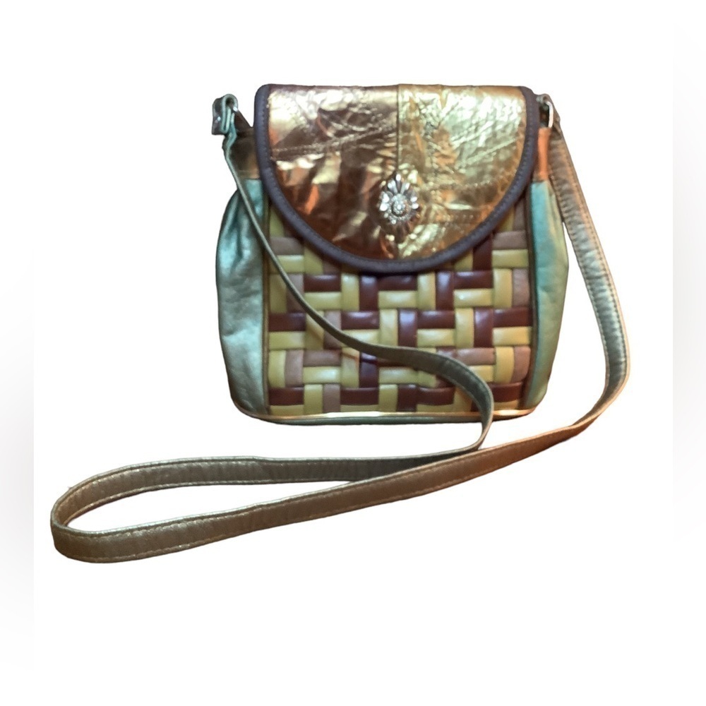 Vintage Leather basket weave metallic purse‎